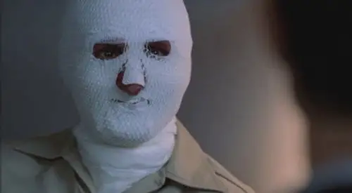 Nip/Tuck, a golpe de bisturí Temporada 4 Episodios 10 • Sub Español