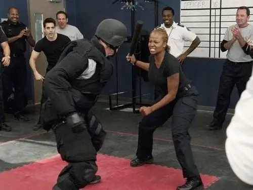 Rookie Blue Temporada 1 Episodios 8 • Sub Español