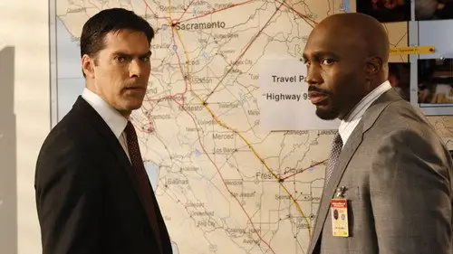 Mentes criminales Temporada 4 Episodios 5 • Sub Español