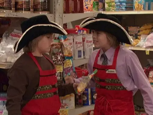 Hotel, dulce hotel: Las aventuras de Zack y Cody Temporada 3 Episodios 5 • Sub Español