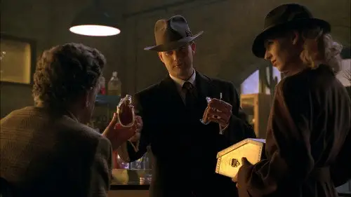 Fringe Temporada 2 Episodios 20 • Sub Español