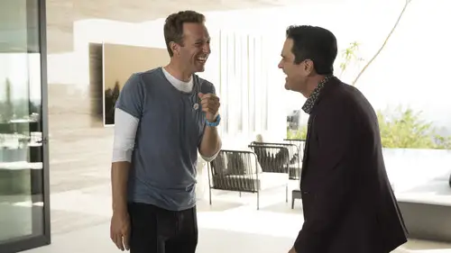 Modern Family Temporada 9 Episodios 8 • Sub Español