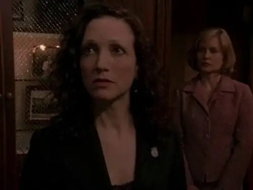 Law & Order: Trial by Jury Temporada 1 Episodios 1 • Sub Español