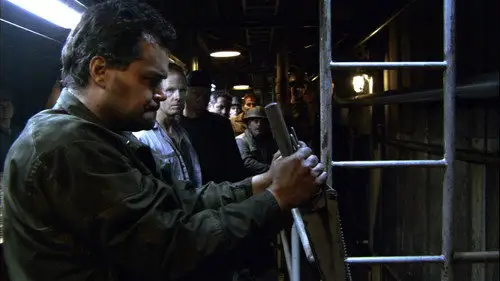 Battlestar Galactica 2004 Temporada 3 Episodios 16 • Sub Español