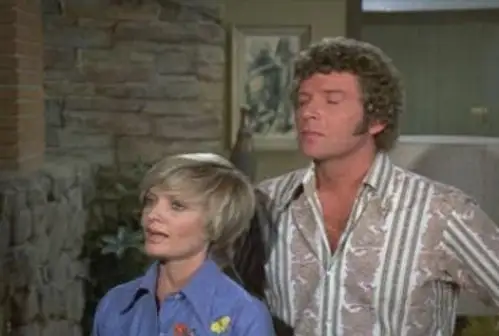 The Brady Bunch Temporada 5 Episodios 10 • Sub Español