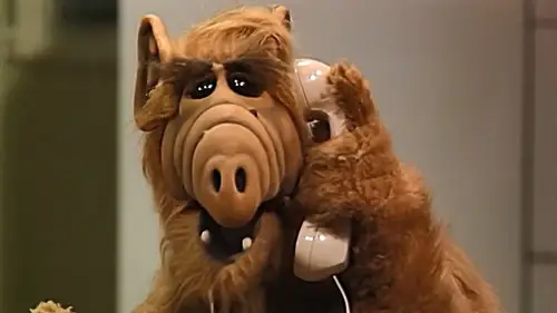 ALF Temporada 1 Episodios 5 • Sub Español