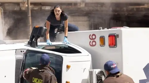 Chicago Fire Temporada 14 Episodios 3 • Sub Español