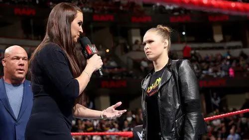 Raw Temporada 26 Episodios 9 • Sub Español