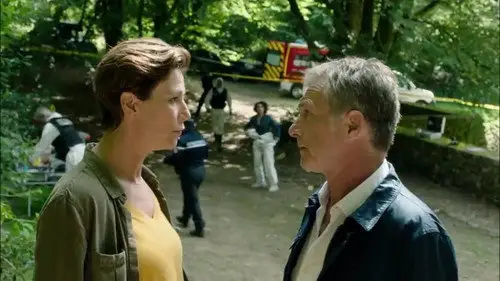 Asesinato en... Temporada 6 Episodios 4 • Sub Español