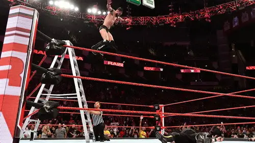 Raw Temporada 26 Episodios 23 • Sub Español