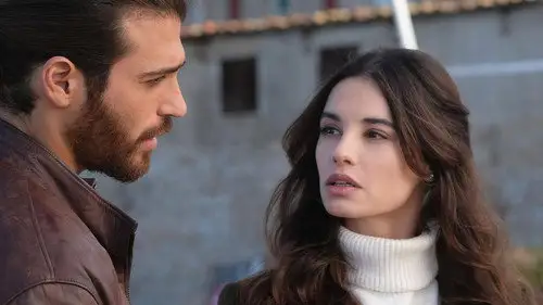 Violeta como el mar Temporada 1 Episodios 1 • Sub Español