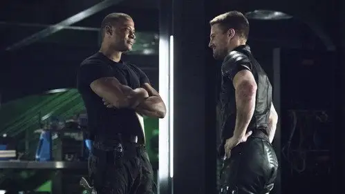 Arrow Temporada 4 Episodios 7 • Sub Español