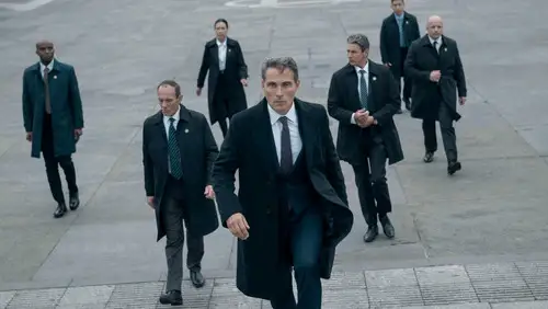 La diplomática Temporada 3 Episodios 5 • Sub Español
