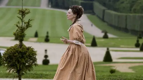 Versailles Temporada 2 Episodios 9 • Sub Español