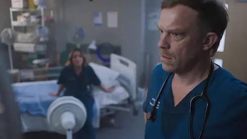 Casualty Temporada 45 Episodios 1 • Sub Español