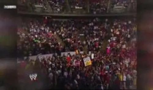 Raw Temporada 19 Episodios 18 • Sub Español