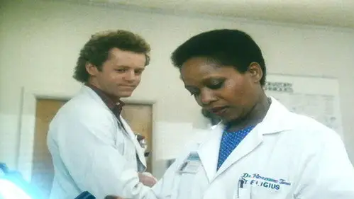 St. Elsewhere Temporada 4 Episodios 2 • Sub Español