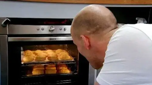 The Great British Bake Off Temporada 1 Episodios 2 • Sub Español