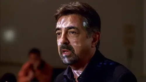 Mentes criminales Temporada 4 Episodios 8 • Sub Español