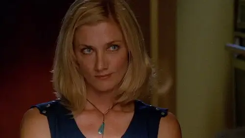 Nip/Tuck, a golpe de bisturí Temporada 1 Episodios 11 • Sub Español