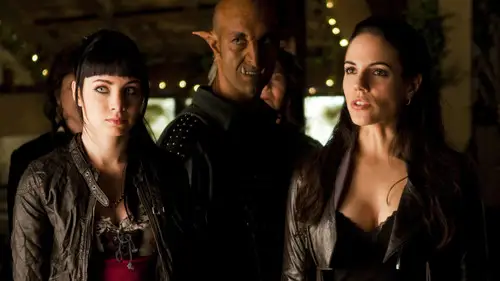 La reina de las sombras Temporada 1 Episodios 9 • Sub Español