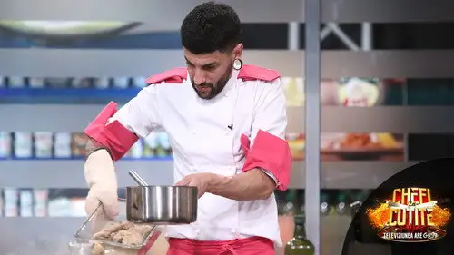 Chefi la cuțite Temporada 13 Episodios 25 • Sub Español