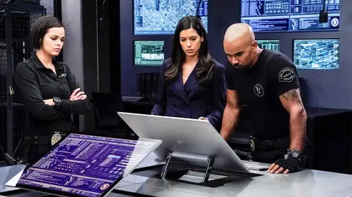 S.W.A.T.: Los hombres de Harrelson Temporada 2 Episodios 3 • Sub Español