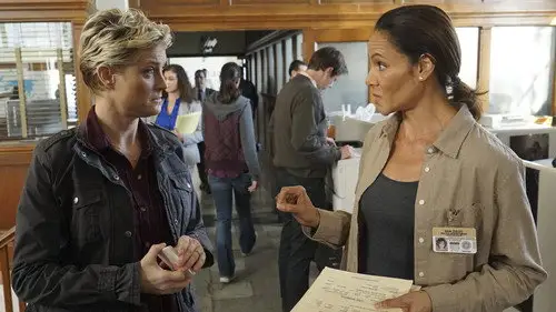 Familia de acogida Temporada 4 Episodios 17 • Sub Español