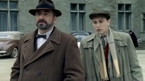 Los pequeños asesinatos de Agatha Christie Temporada 1 Episodios 2 • Sub Español