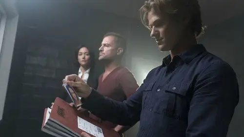 MacGyver Temporada 1 Episodios 1 • Sub Español