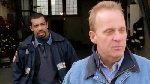 Turno de guardia Temporada 4 Episodios 22 • Sub Español