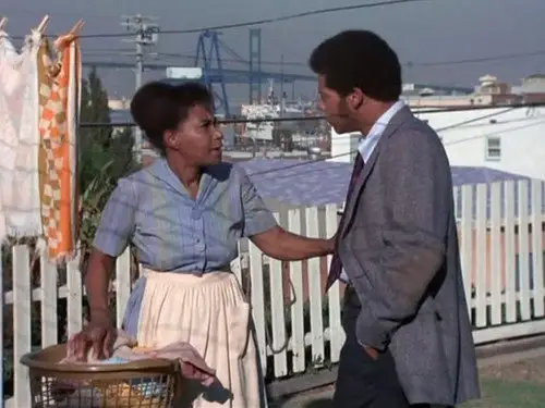 Ironside Temporada 7 Episodios 12 • Sub Español