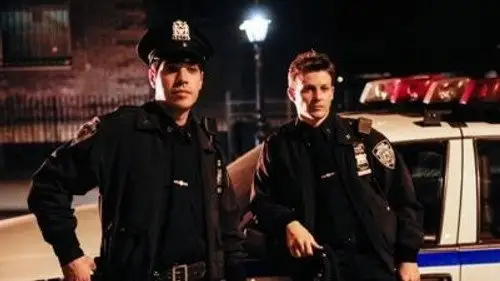 Familia de policías Temporada 3 Episodios 22 • Sub Español