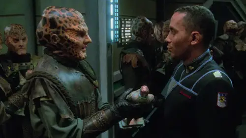 Babylon 5 Temporada 5 Episodios 17 • Sub Español