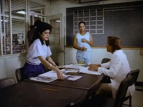 Corrupción en Miami Temporada 2 Episodios 20 • Sub Español