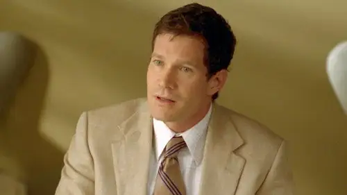 Nip/Tuck, a golpe de bisturí Temporada 1 Episodios 8 • Sub Español