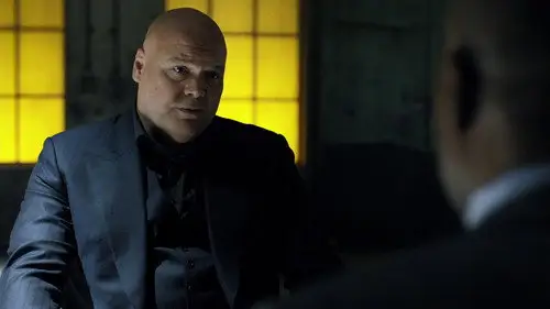 Marvel - Daredevil Temporada 1 Episodios 8 • Sub Español