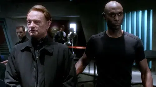 Fringe Temporada 4 Episodios 9 • Sub Español