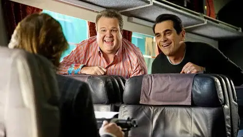 Modern Family Temporada 7 Episodios 21 • Sub Español