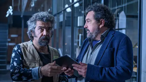 Los hombres de Paco Temporada 10 Episodios 14 • Sub Español