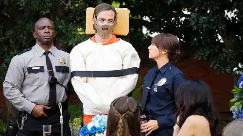 Angie Tribeca Temporada 3 Episodios 10 • Sub Español