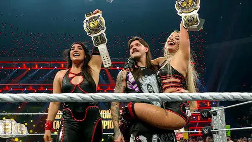 Raw Temporada 33 Episodios 8 • Sub Español