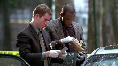NYPD Blue Temporada 9 Cap 4 • Español Online