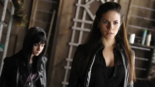 La reina de las sombras Temporada 1 Episodios 4 • Sub Español