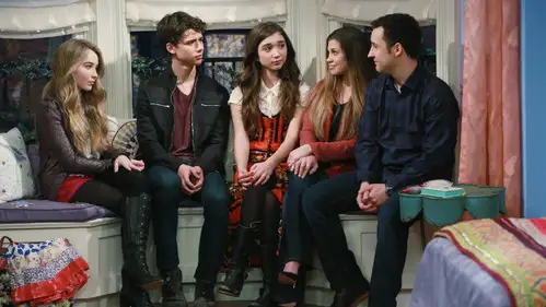 Riley y el mundo Temporada 2 Episodios 6 • Sub Español