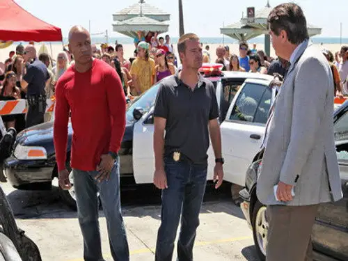 Agenci NCIS. Los Angeles Temporada 2 Cap 1 • Español Online
