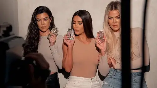 Las Kardashian 2007 Temporada 18 Episodios 5 • Sub Español