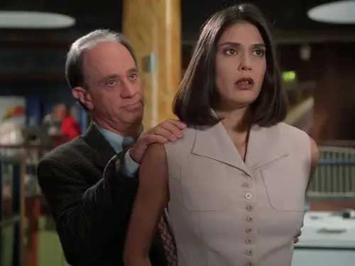 Lois y Clark: Las nuevas aventuras de Superman Temporada 2 Episodios 1 • Sub Español