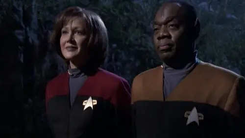 Star Trek: Voyager Temporada 6 Episodios 21 • Sub Español
