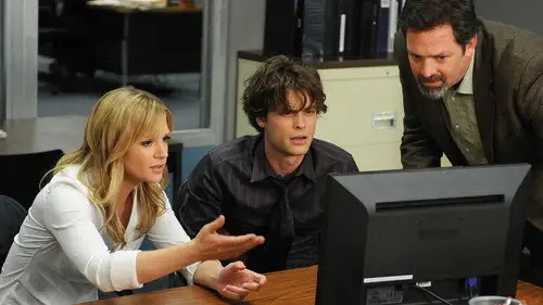 Mentes criminales Temporada 5 Episodios 22 • Sub Español